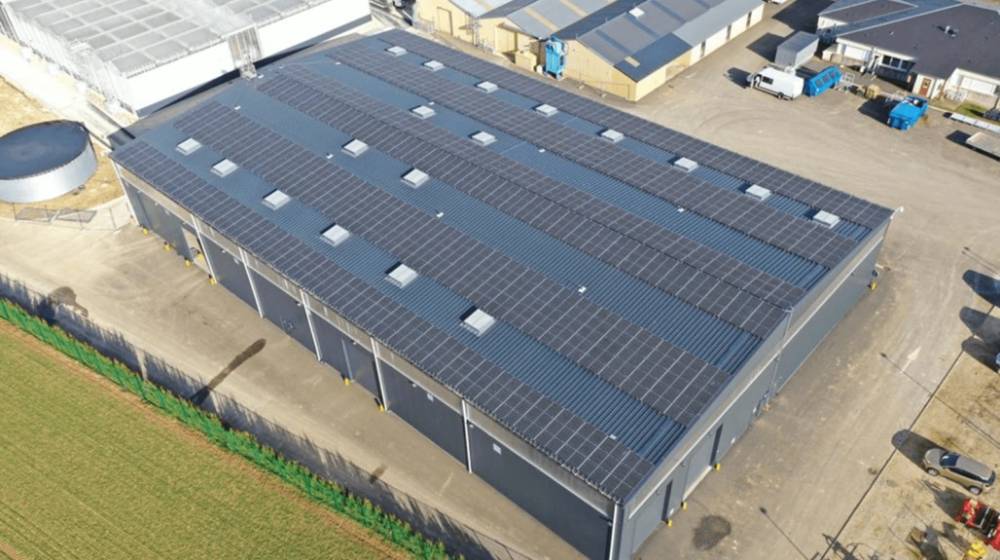 Photovoltaïque industriel - Panneau solaire superposés